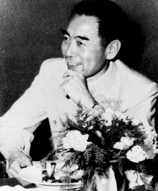 1971年，一件国宝在外宾宴会上离奇失踪，周总理如何高明处理？