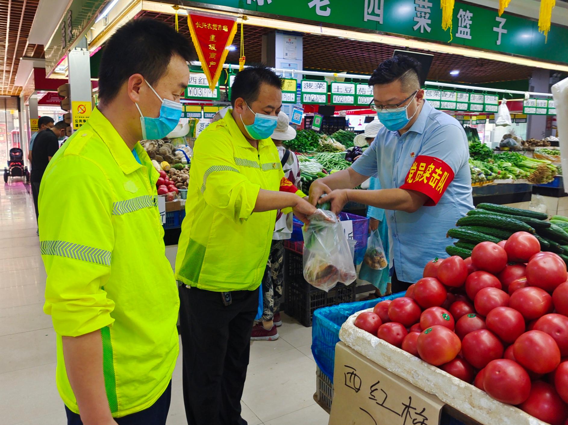 党旗在疫情防控一线高高飘扬视频,党旗在疫情防控一线高高飘扬