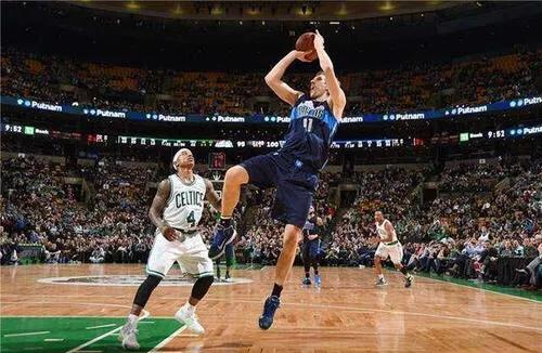 nba德克诺维茨基,德克诺维茨基球星卡