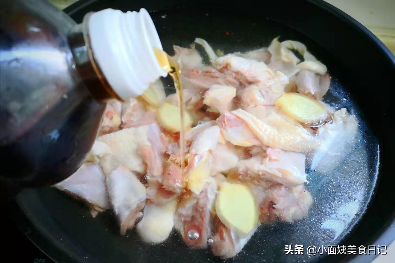 过年了，教你做一道土豆烧鸡的做法，味道不输大盘鸡，做法超简单