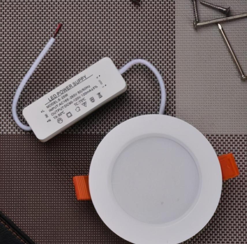 地摊卖led灯多少钱,夜市摆摊超亮led地摊充电灯