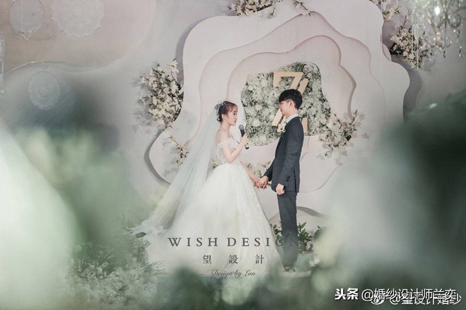 blingbling的婚纱怎么搭配饰品,blingbling大拖尾