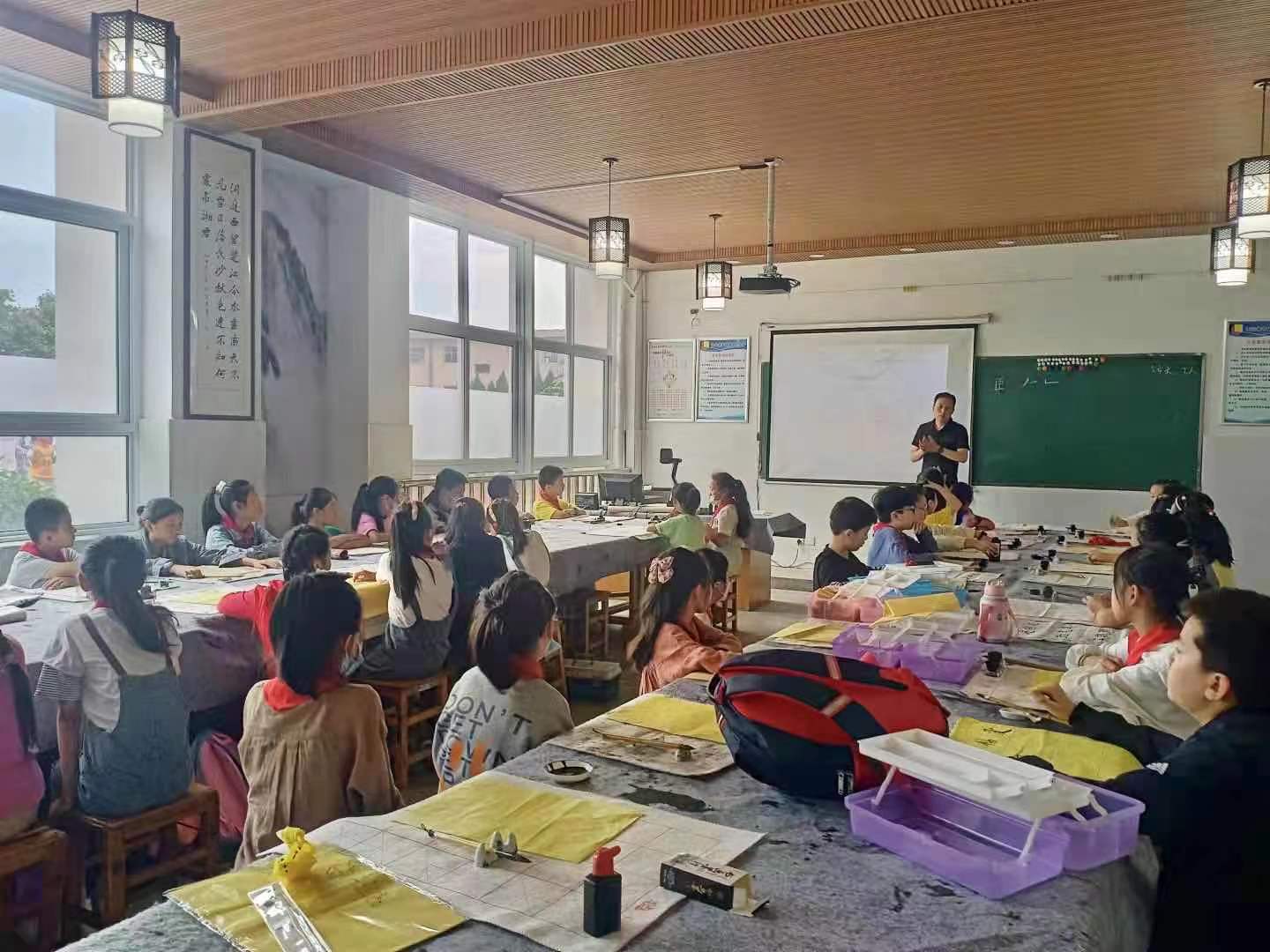 连云港小学活动,连云港锦屏中心小学大课间比赛