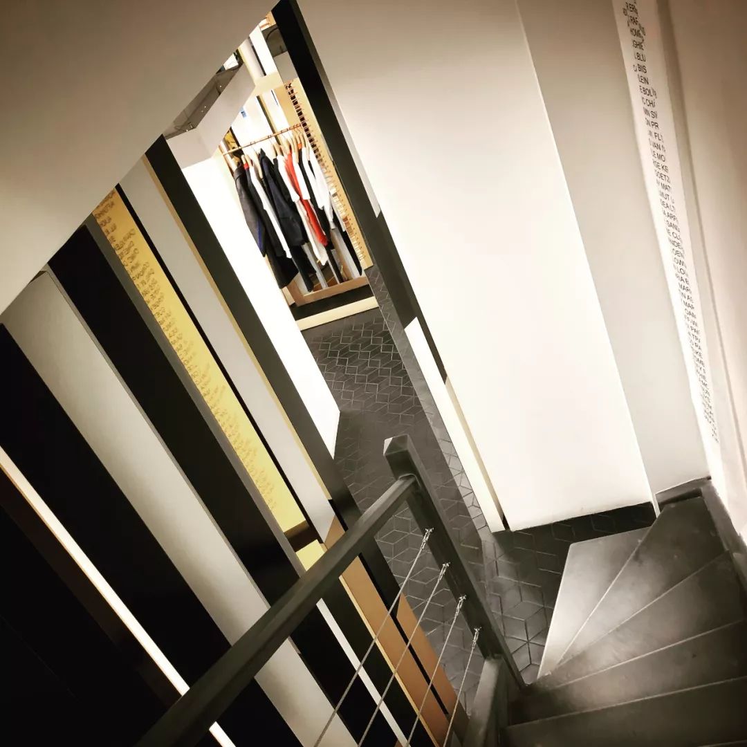 巴黎最著名的买手店,去巴黎必买的实体店