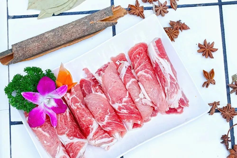 重庆的串串凭着份量实在的资格串味儿在南充开业至今打卡到上瘾！