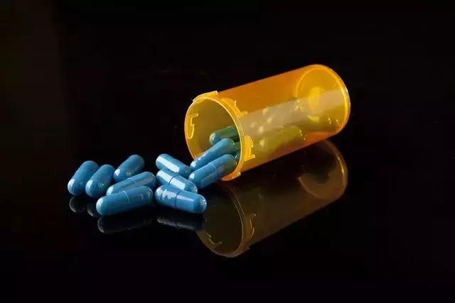 阿奇霉素六大关注事项,阿奇霉素6大禁忌和副作用