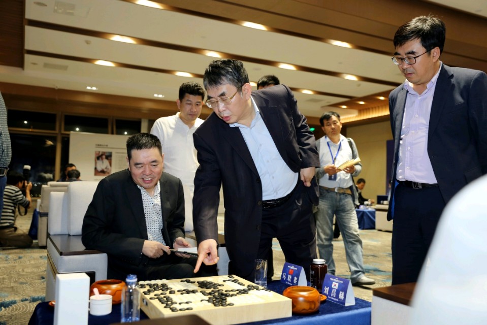 连输两局力不从心，聂棋圣遗恨扁康杯，重现世界棋局兴衰走向