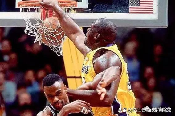 乔丹十次得分王最佳防守一阵,奥尼尔说乔丹砍分