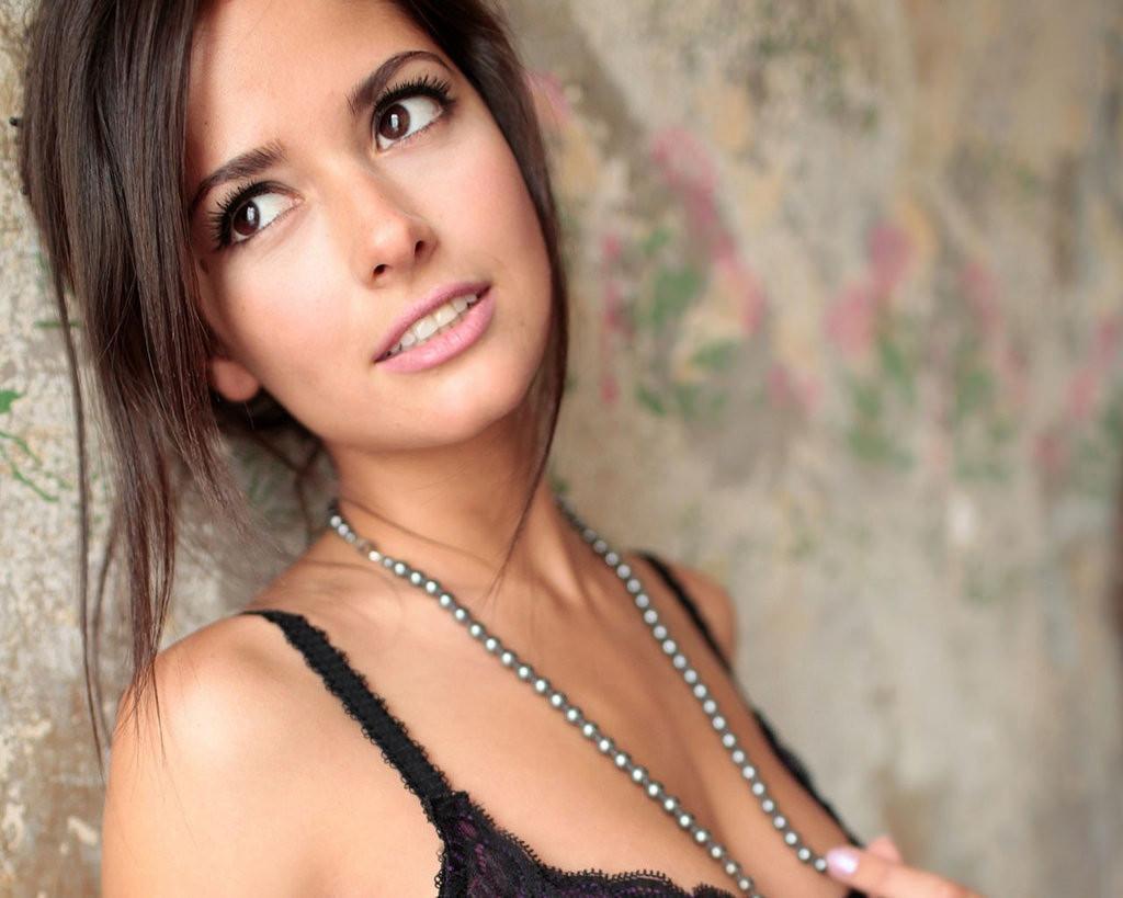 精选一组关于东欧的知识；东欧经济落后于西欧的原因