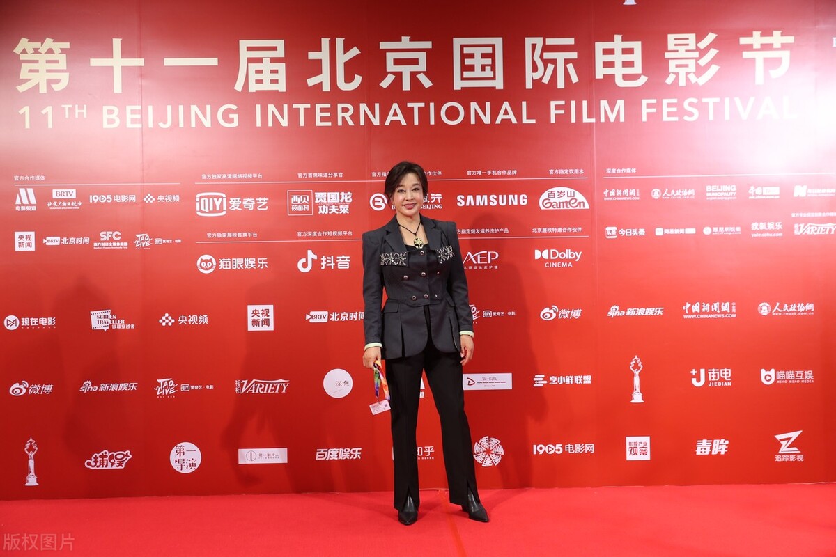 重庆丨一座光影城市，盘点重庆的美女帅哥明星，肖战还不能代表