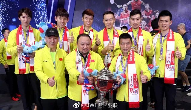中国队3-0横扫日本男排,汤杯半决赛中国对日本