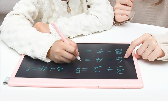 涂鸦机器人拼装,涂鸦机器人创意画