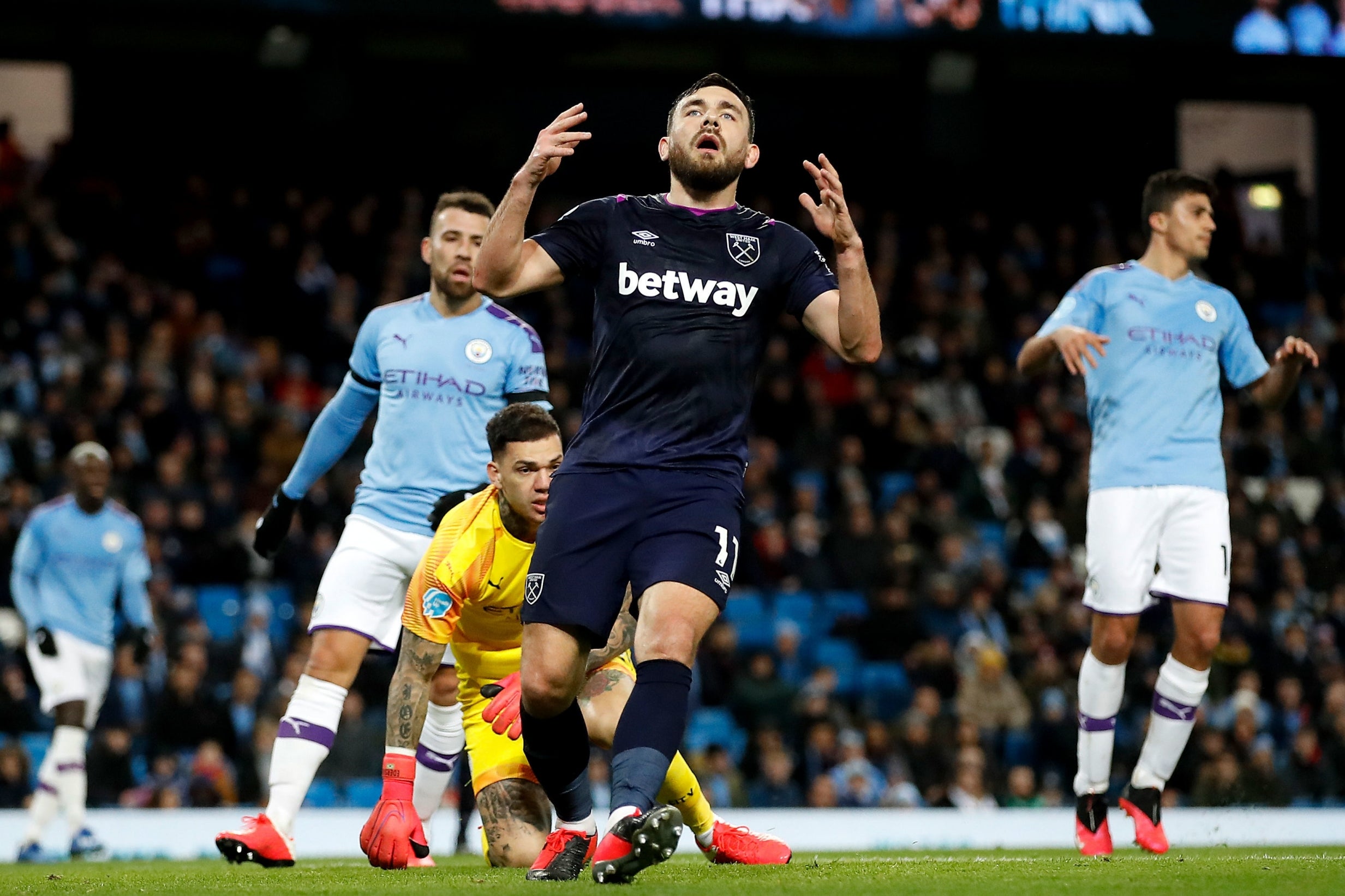 曼城5杀轰14球,伟大2