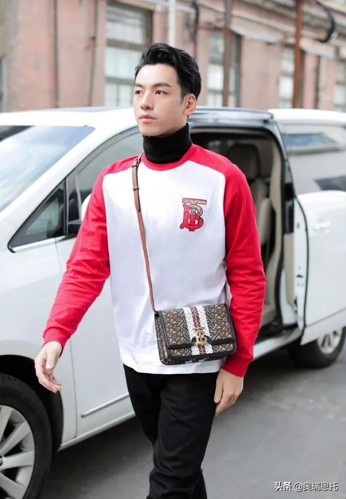 burberry深蓝色搭配 (burberry鼠年限定)