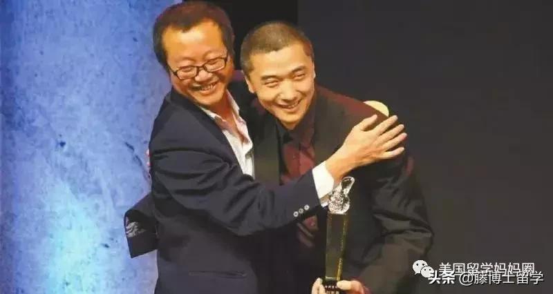 走出哈佛的程序员+律师+获奖作家：华裔男孩的魔幻人生