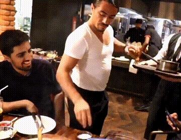 味精从清水变鸡汁的神调料，到不少人口中的害人精，经历了什么？