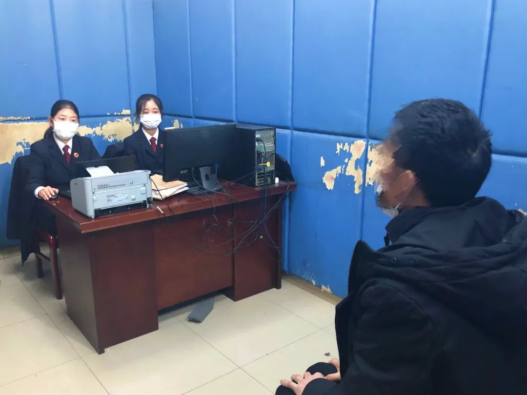 公安部严厉打击利用疫情哄抬物价 (哄抬物价涉案金额多少才触犯刑法)