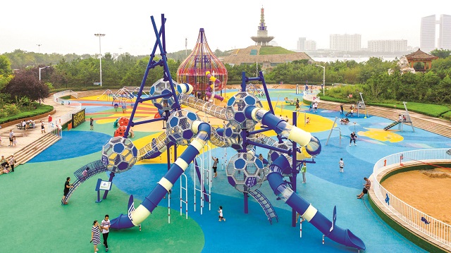 娼捣涓滄柟娉㈡緶澹様,娼捣涓滄柟涓囪薄鏂板煄