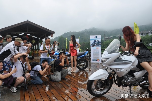 摩托车油表的各种显示标志,摩托车油表不显