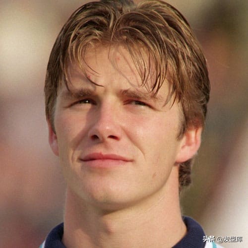 再看看*贝克汉姆的发型变换发型改“脸”
