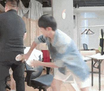 当明星的助理有什么条件吗,当明星的助理体验