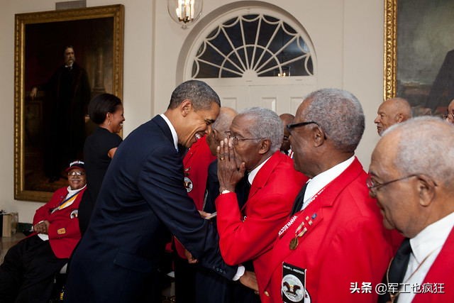 t7a红鹰教练机起飞重量,美国t-7a教练机解析