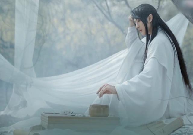 款款帘风夜语泠，意恐更深梦又残。诗友卜算子诗词近作一组