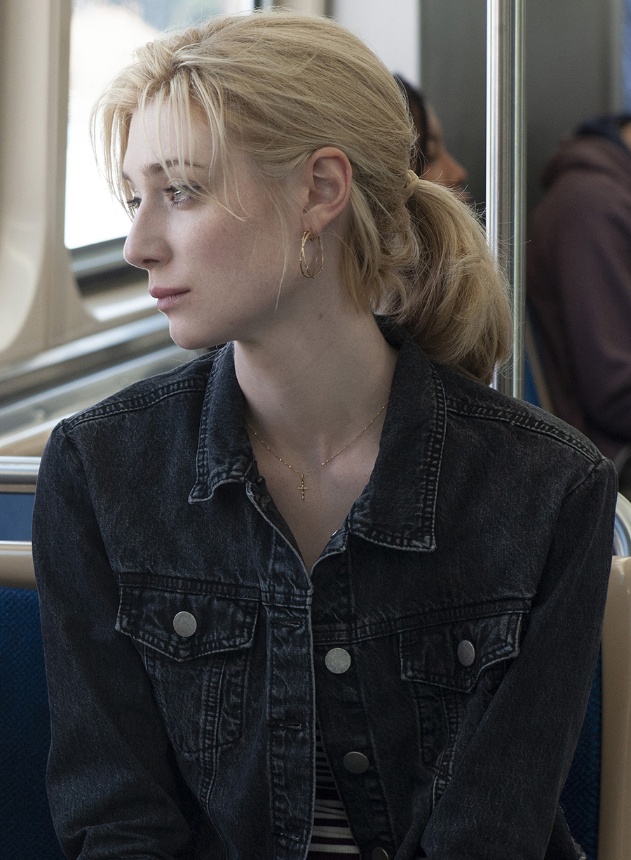 信条伊丽莎白德比齐片段,伊丽莎白德比齐信条照片