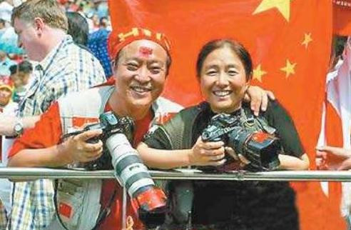 牛群为什么退出央视舞台,2000年为什么牛群不搭档