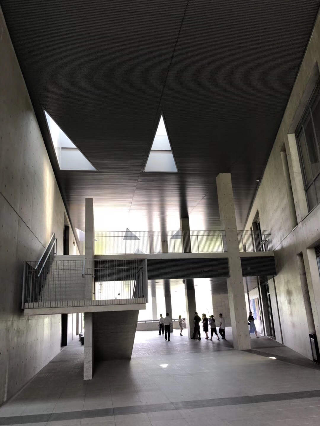 这是高晓松送给杭州的礼物，实名羡慕杭州市民!