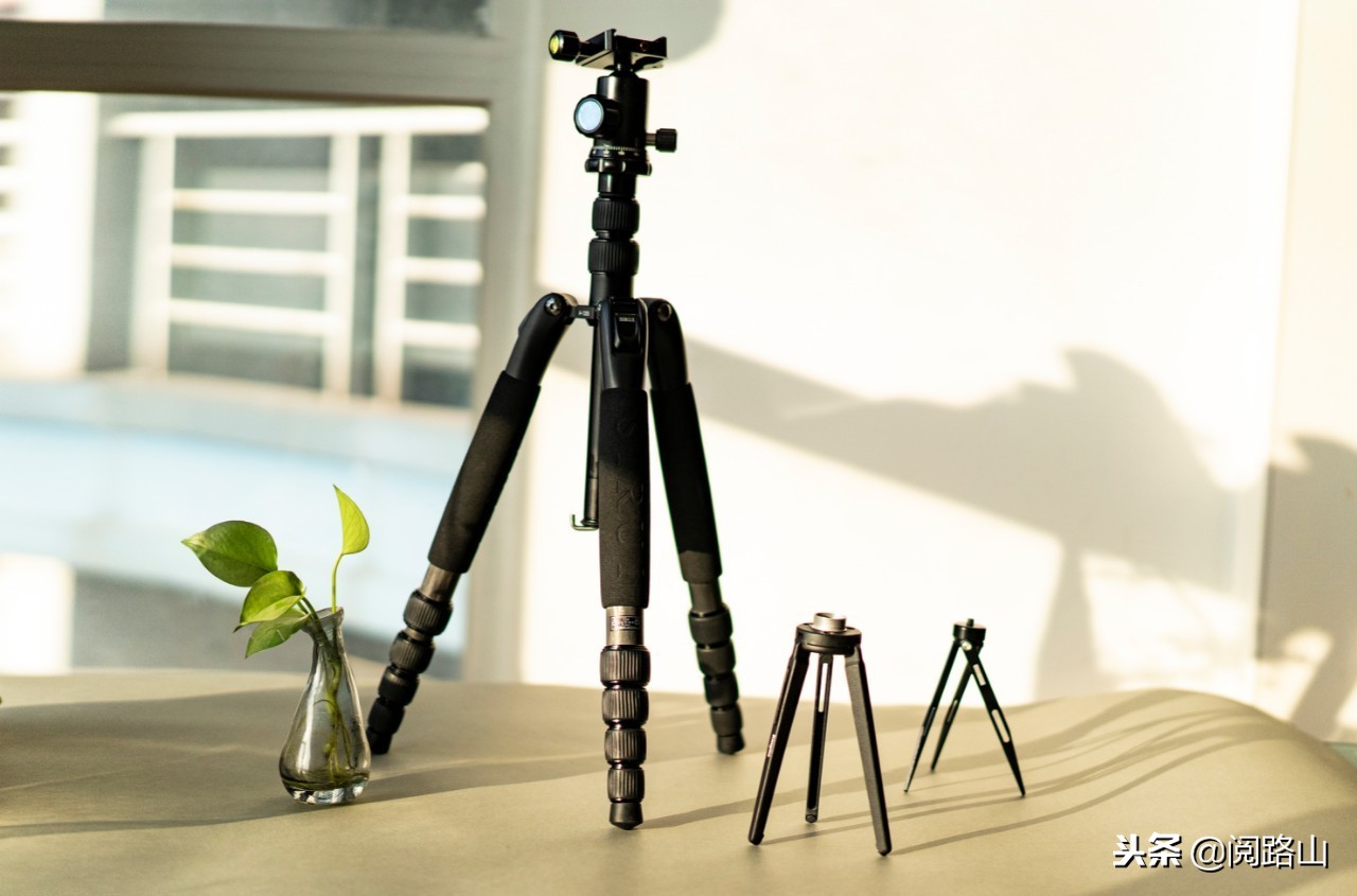 可以当登山杖的三脚架,登山杖三脚架紧固原理