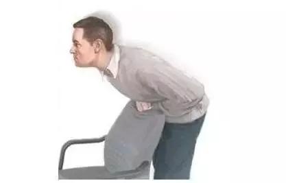 异物卡喉咙海姆立克急救法,食物呛入气管海姆立克解决妙招