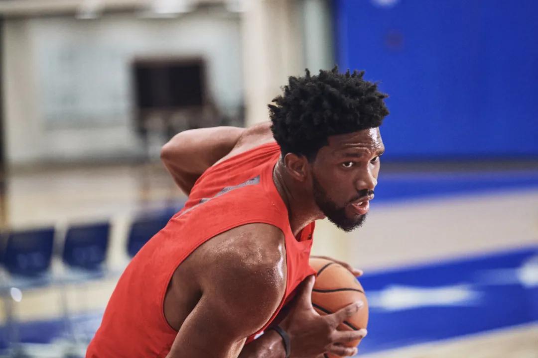 铭眼看手稿|UnderArmourEmbiid1