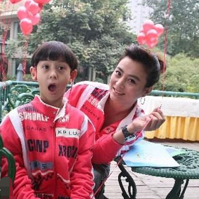 甜歌皇后李玲玉突然出场,甜歌皇后李玲玉早期作品