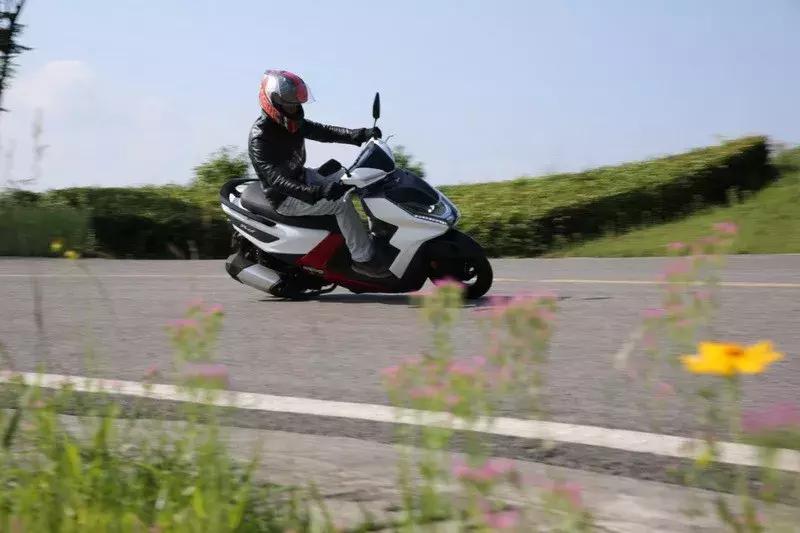 三阳fnx踏板摩托车全系列,三阳最新款150踏板摩托车测试