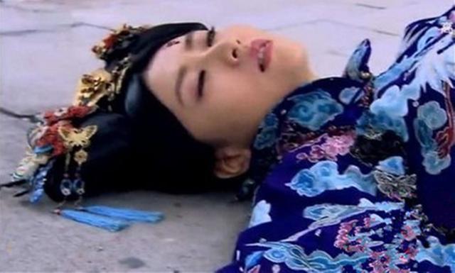 才华卓越入皇位，生性暴躁图享受！不顾父辈反对，奸母淫妹生5娃