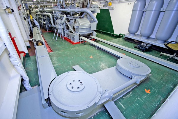 舰载机着舰时该给油还是空挡,舰载机为什么要用油门推到最大