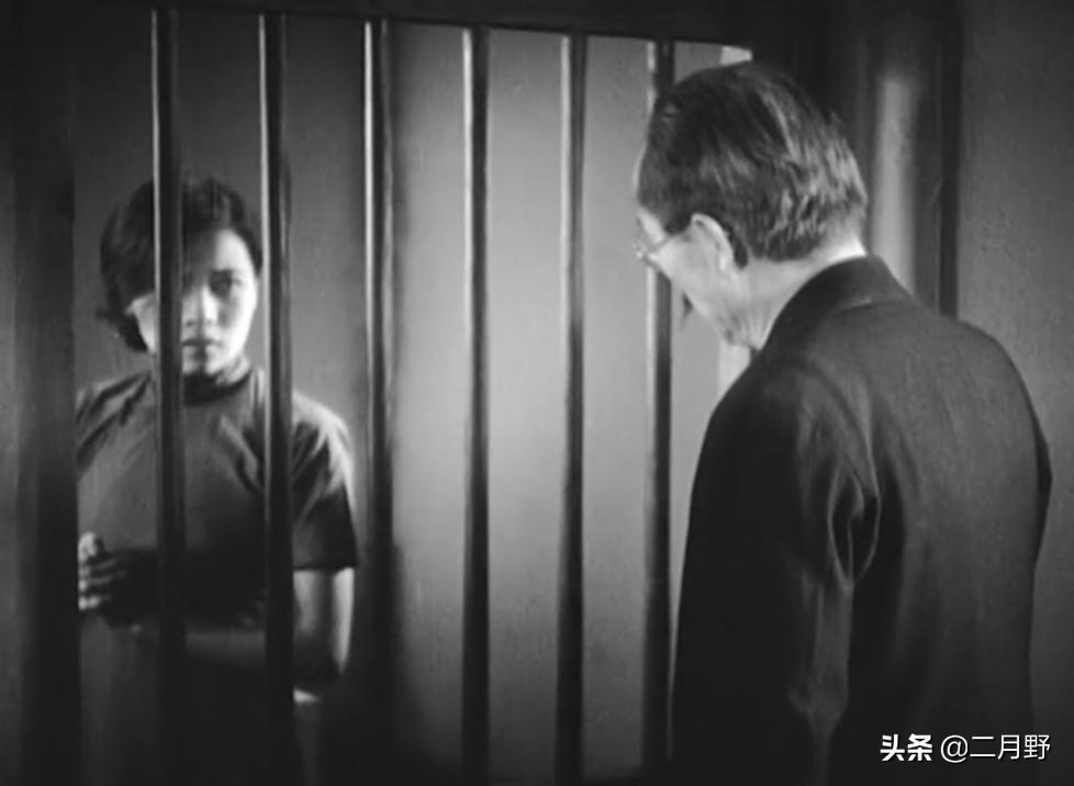 《神女》：*女妓**与圣女交织而成的神性，被动毁灭和救赎的二元模式