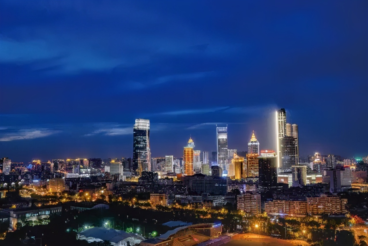 美食、音乐、巡游……这个“双节”的中山路不简单