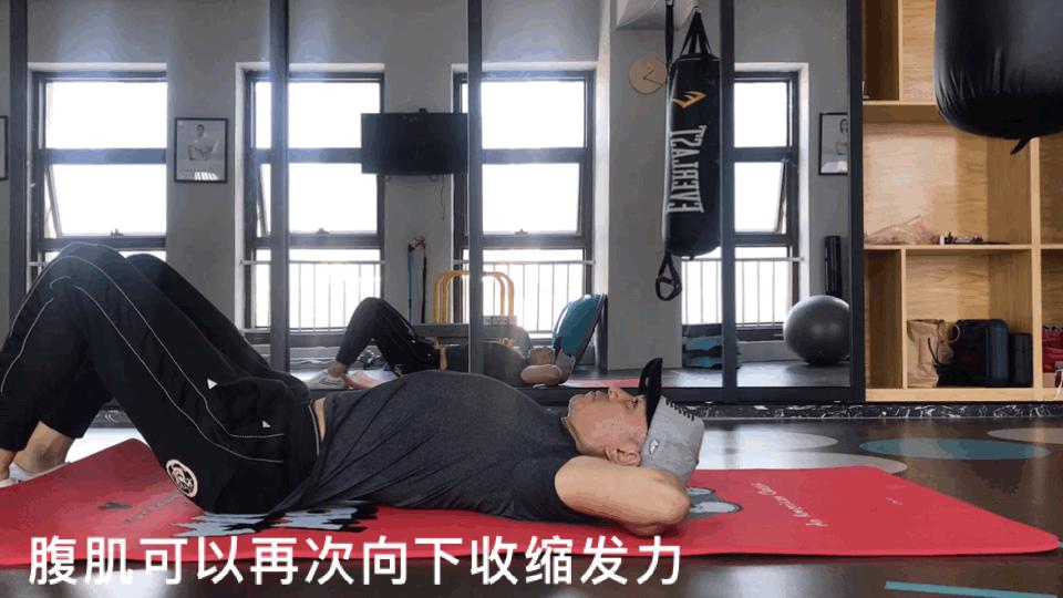 卷腹运动呼吸的正确方法,卷腹呼吸节奏是用鼻子还是嘴