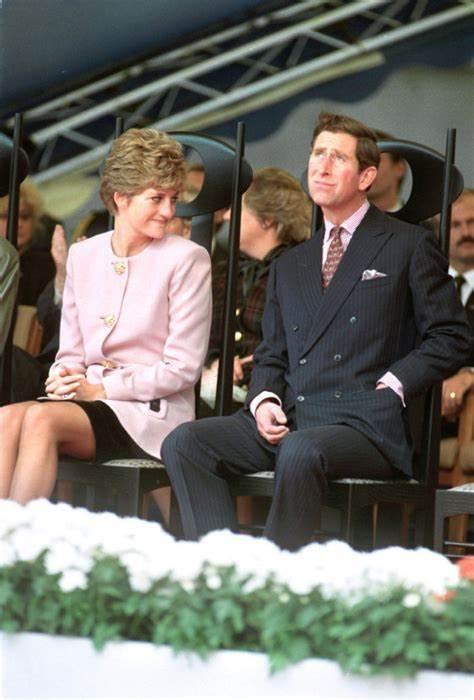 戴安娜和查尔斯分居前的最后合照，之后各走各的路，不再愿意演戏