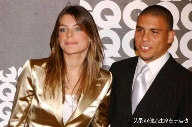 两夺世界杯冠军！身边美女如云，伤病让这巨星错过成为球王的机会