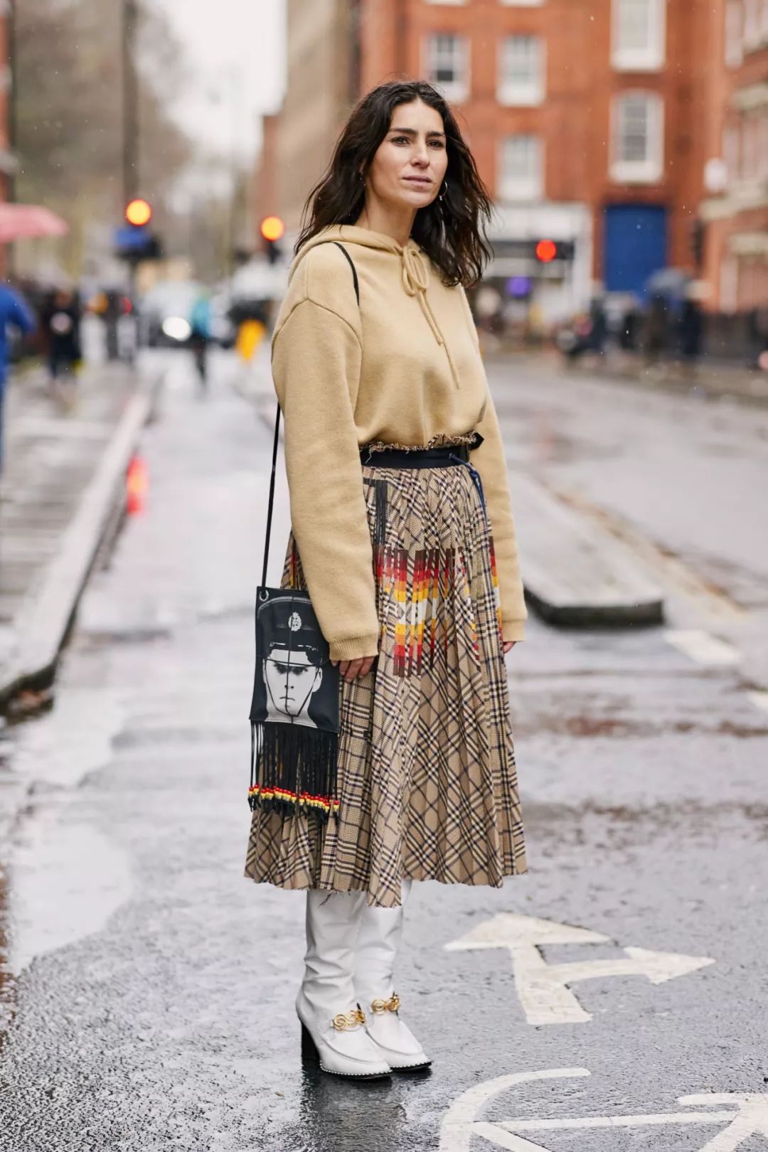 冬天不露腿怎么穿得好看,秋冬不露腿也可以很美