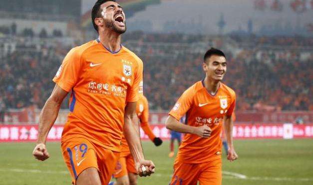 鲁能李霄鹏对佩莱评价,鲁能费莱尼罢赛