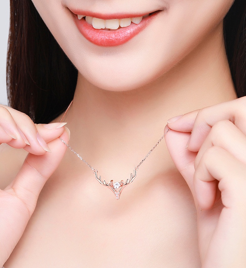 如何挑圣诞礼物，能哄女友开心