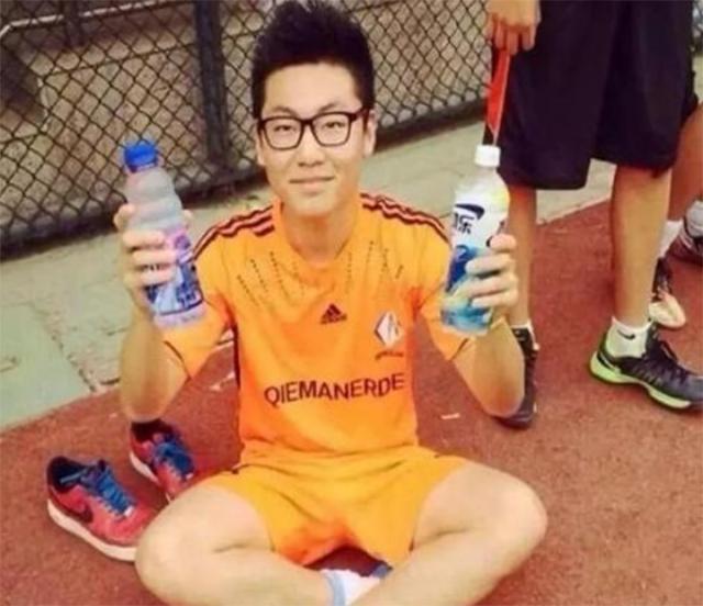 白岩松儿子白清扬在英国吗,白岩松儿子白清扬学霸