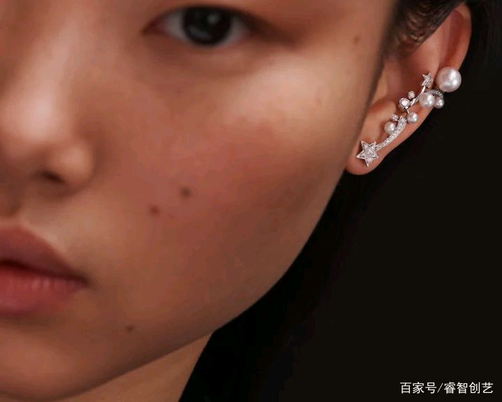 香奈儿耳环怎么戴好看,chanel香奈儿耳环开箱