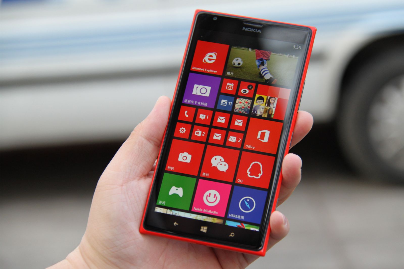 2012年诺基亚发布的按键手机,诺基亚有一款按键可以旋转的手机