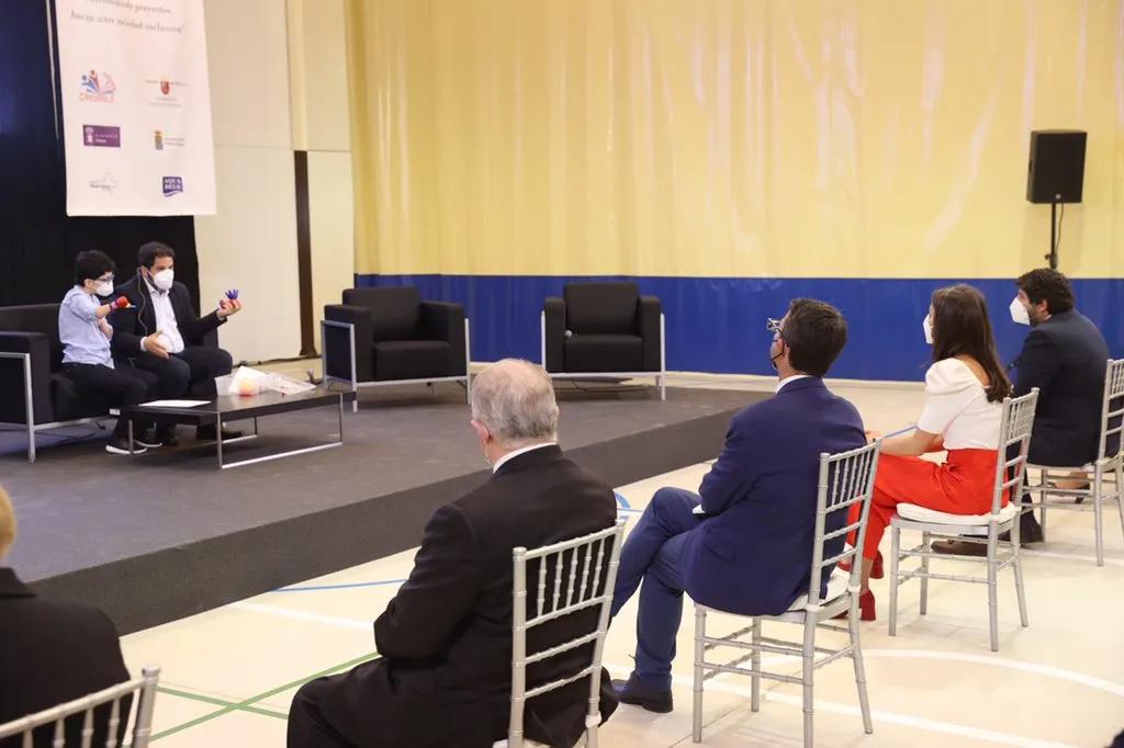 西班牙莱后穿搭,西班牙莱后