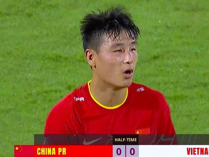 李铁回应武磊比赛视频,武磊否认绝杀